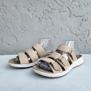 Clarks Brown Tan Sandals with Adjustable Straps